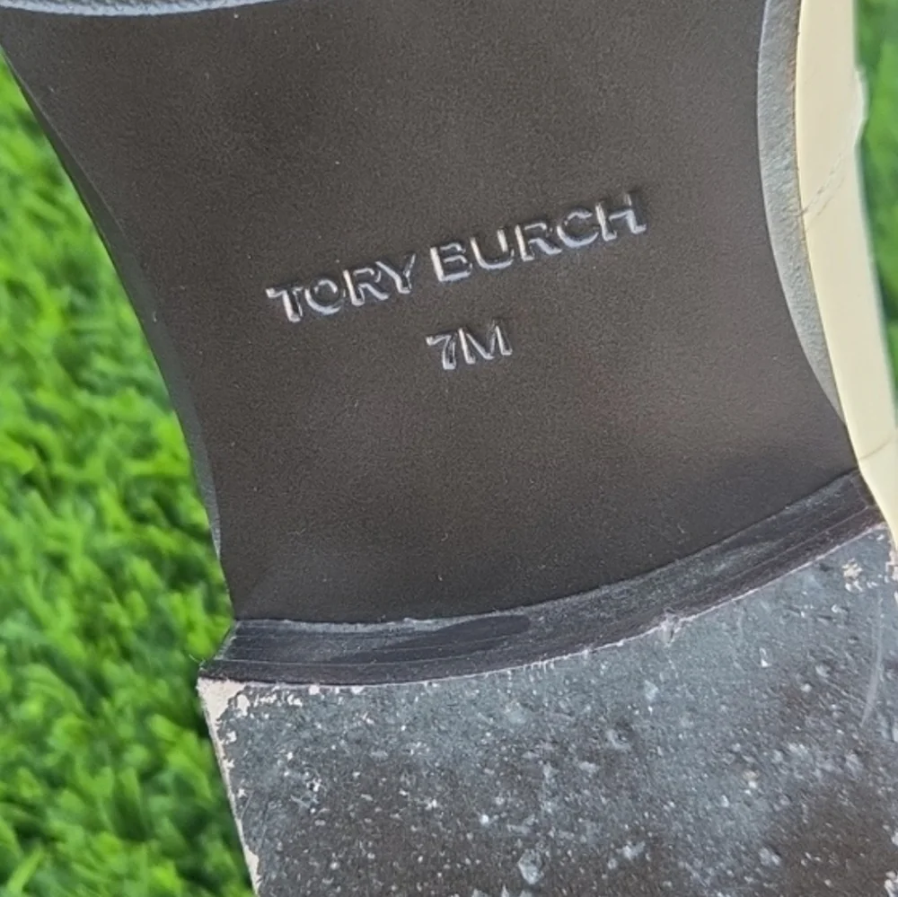 Tory Burch T-Hardware Chelsea Boot Dulce De Leche Size 7